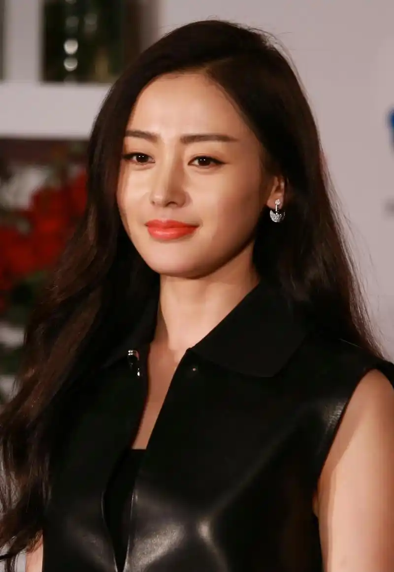 看了张天爱的生图才知道,她的"颜值"真的被低估了!