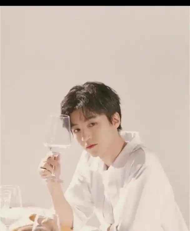 日常分享#王俊凯     照片 - 抖音