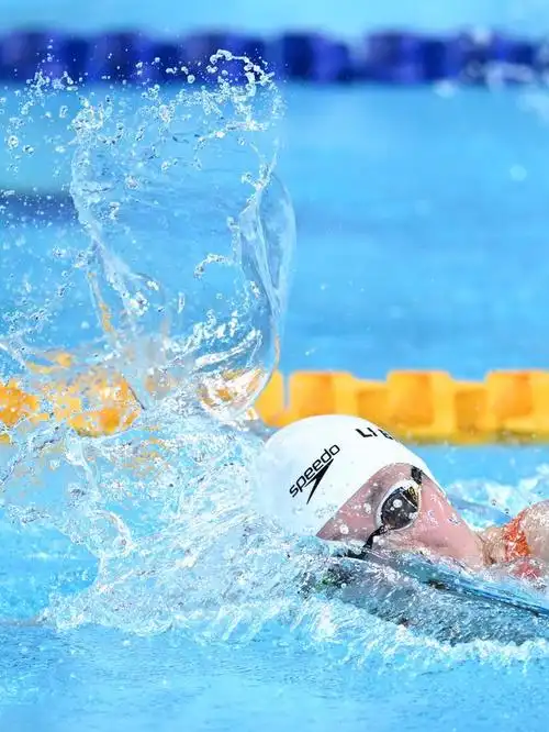 当日,在成都举行的第31届世界大学生夏季运动会游泳女子400米自由泳