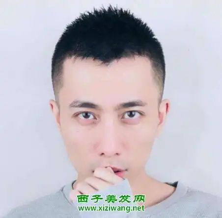 瓜子头小飞机发型如何扎 瓜子头男生小飞机发型效果图