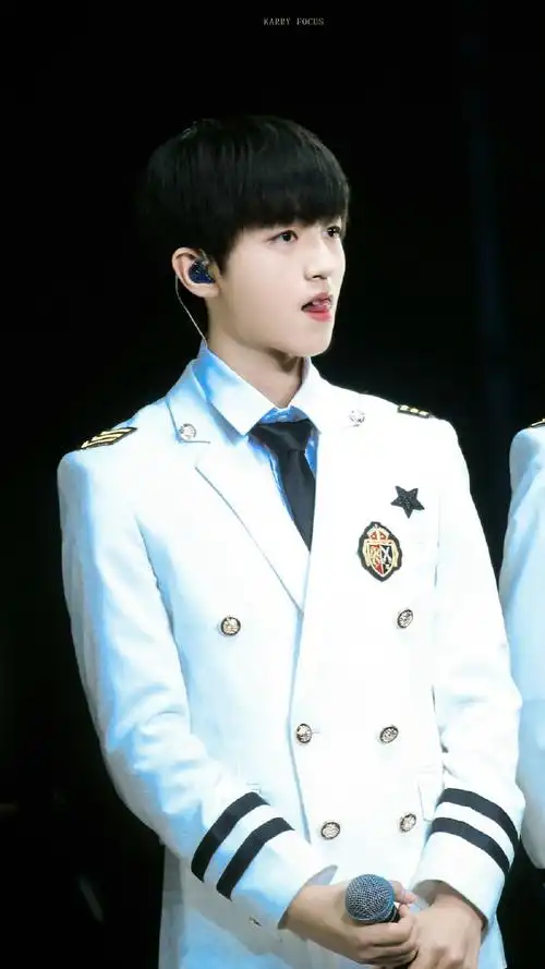 网页链接提取码: 73im】&新鲜事【蟹味珍藏馆—王俊凯图包/行程饭拍图