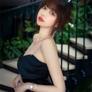 女生头像频道提供更多与好身材,性感,优质,高冷相关的头像图片挑选