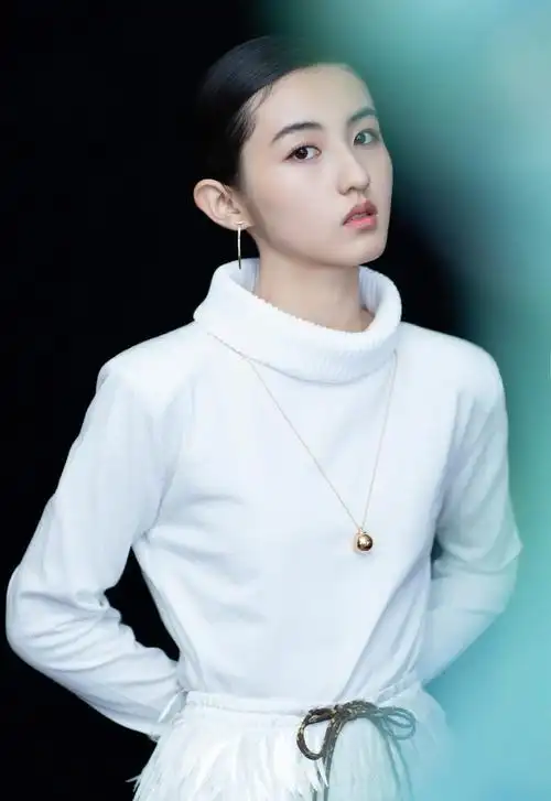 张子枫仙气性感写真图片