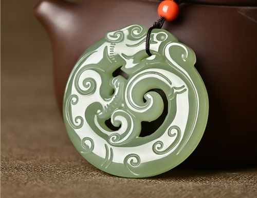 和田玉浅青生肖龙吊坠仿古龙牌玉佩双面镂空灵龙挂件玉石项链挂件