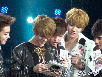 好同步 #繁星# #吴亦凡# #张艺兴