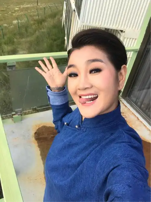 68—降央卓玛【达玉草原音乐节】点燃现场20170820