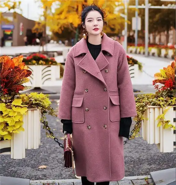 毛呢大衣选色很重要,甜美的"豆沙"色洋气又减龄,搭毛衣裙超美