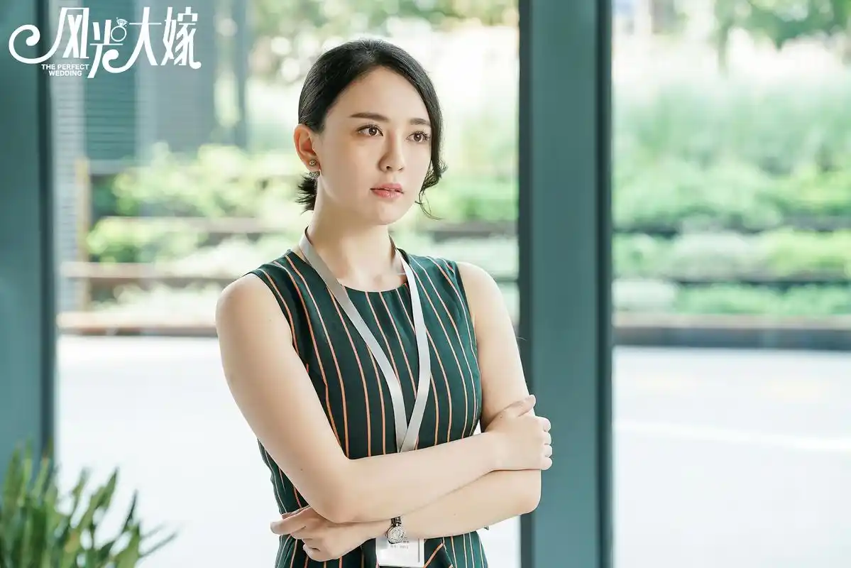 电视剧风光大嫁吕佳容 宁馨姐姐look大集锦,气质太好了,气场强大,高端