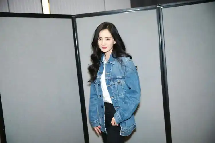 教你美杨幂总穿的牛仔外套我也得有一件儿