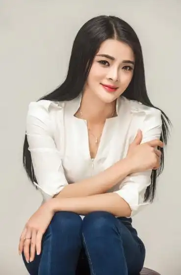 中国内地 a target="_blank" href="/item/女歌手/1380539" data