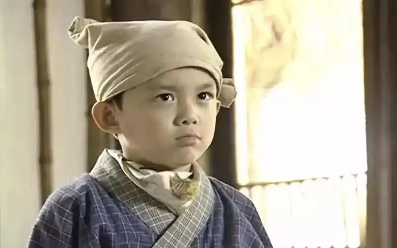 中国童星图鉴:一个杨紫背后,站着多少flop掉的女孩