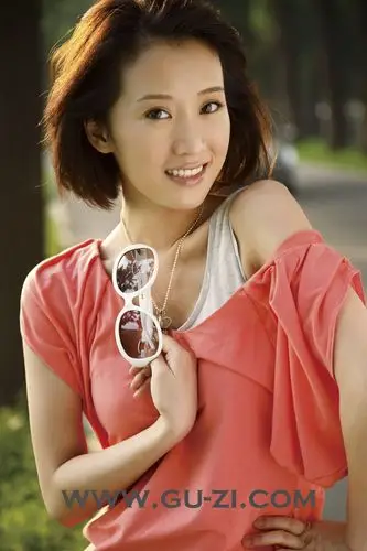 标题:美女-李念《蜗居》背后的清纯