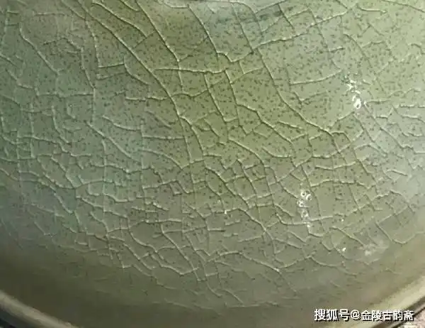 浅谈老瓷器的开片_釉面