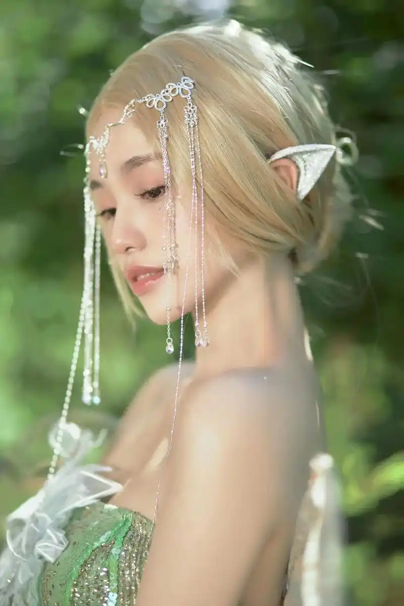 没有女孩子能拒绝精灵翅膀吧快来get一组baby同款写真吧