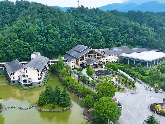 宜春明月山天沐温泉度假村