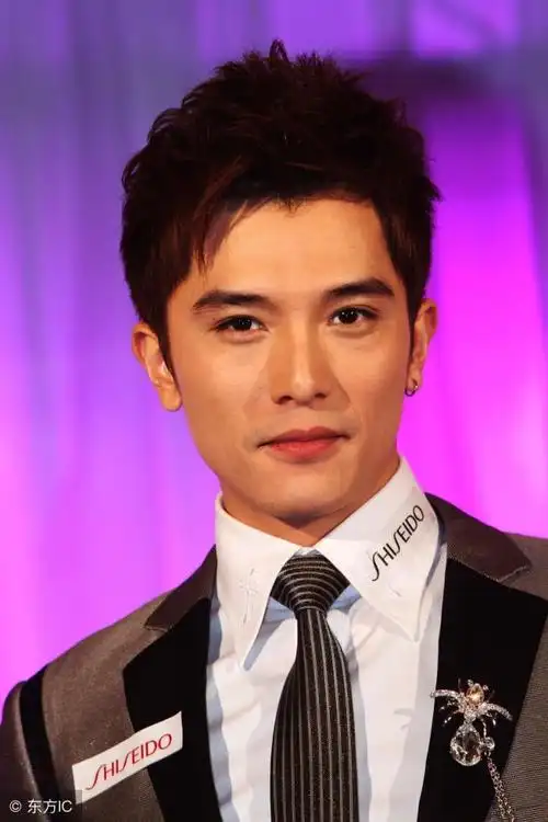 邱泽演过的电视剧(邱泽演过的经典角色有哪些)_可可情感网