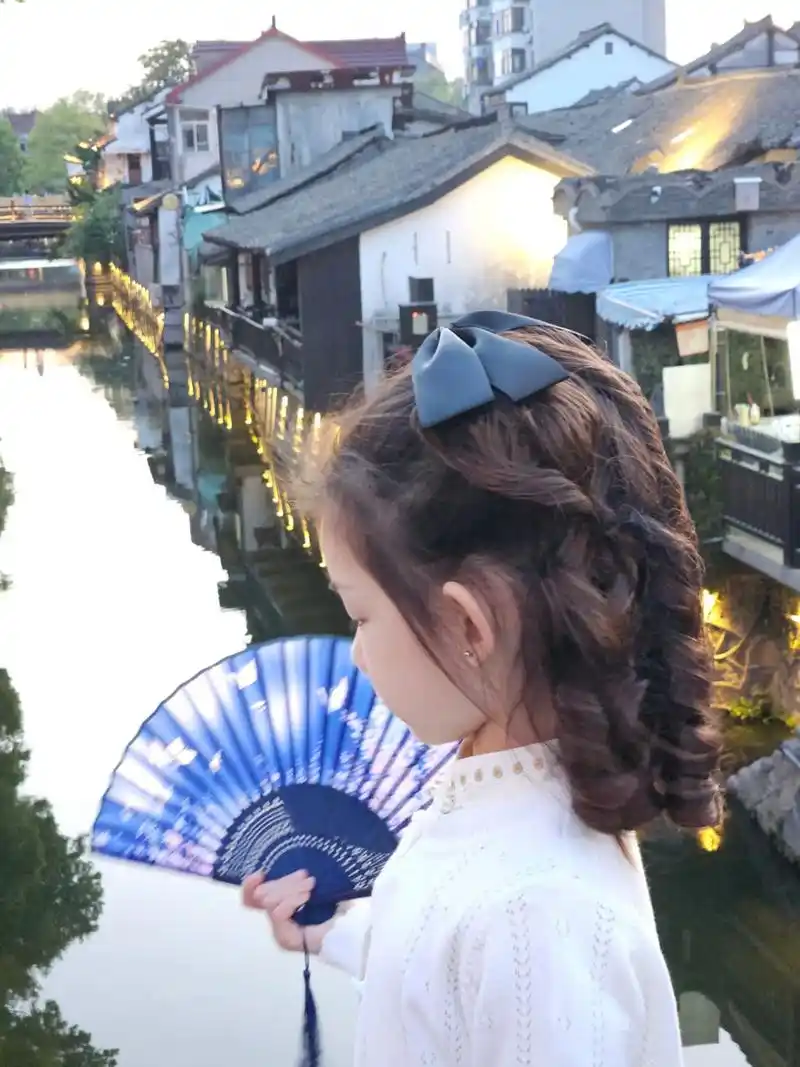 金粉世家 #白秀珠发型 弄堂里的美景