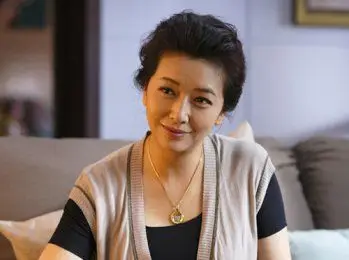 江珊泳装图片大全?江珊演员 江珊老公