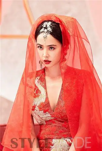 蔡依林般的红衣女孩你怕了吗