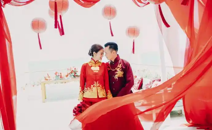 安以轩唯美婚纱照图片