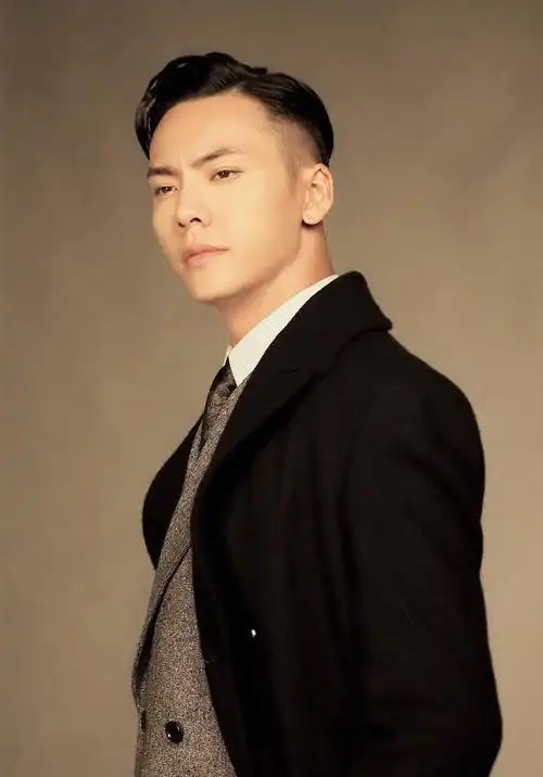 陈伟霆老九门饰演张启山