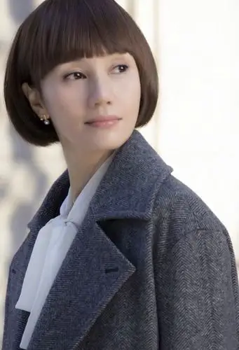 女星袁泉精剪短发发型图片 职场女性适合剪的短发造型