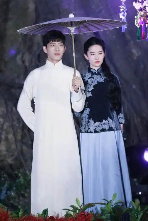 刘亦菲和井柏然