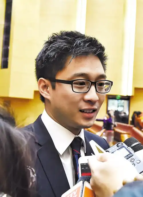 霍启山想搭建粤港澳青年交流桥梁