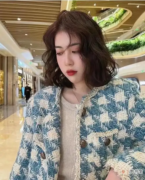 今年流行齐肩烫好打理不挑脸型 齐肩懒人烫的四种发型推荐