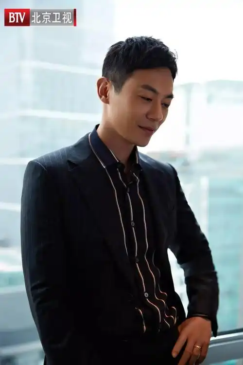 《合伙人》北京卫视热播 朱亚文突破演绎"萌懵猛"创业青年