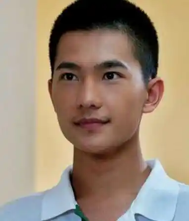 杨洋鹿晗走红前的旧照?对比一下差距原来这么大!