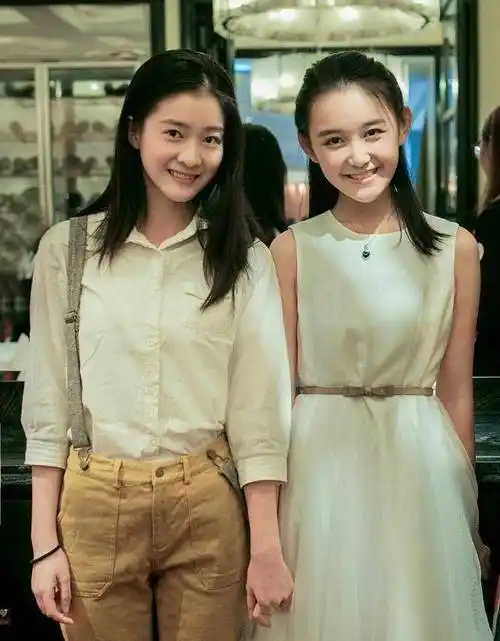 张雪迎蒋依依再度同框,好闺蜜友谊事业双丰收,星途坦荡_赵丽颖_明星