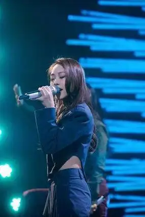 艾薇登《声生不息》「狂飙撕裂高音」 那英一听狂赞4字!