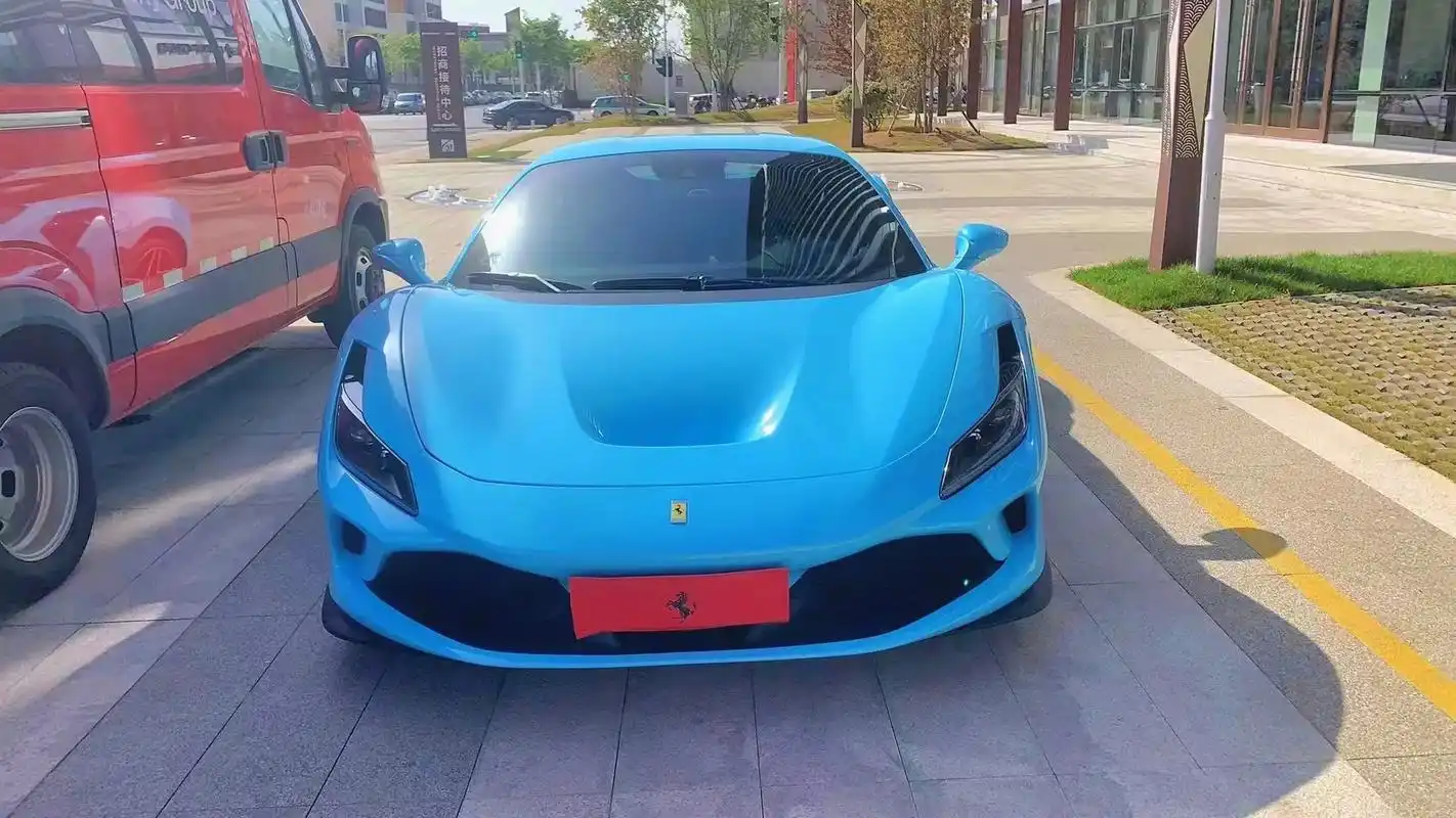 客户寄售法拉利f8速度来询