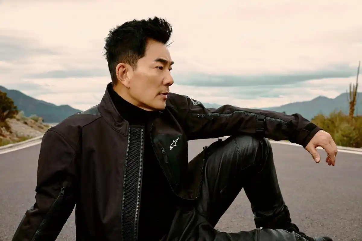 任贤齐睽违10年推出全新单曲《在路上》2022年末霸气启程