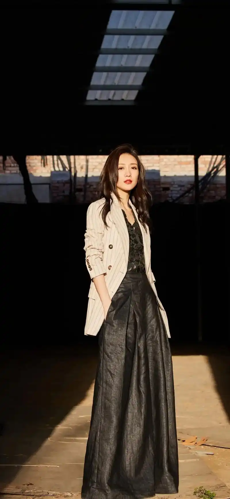 王鸥,1982年10月28日出生广西壮族自治区南宁市,毕业于 - 抖音