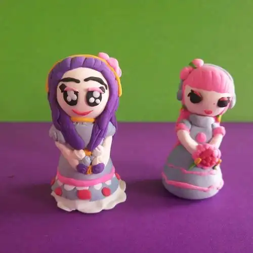 学生粘土手工作品系列(四)人物 写美篇欣赏制作课,同学们找一找哪件