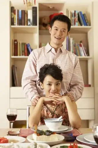 妻子,笑,睡,微笑,露齿笑,竖图,室内,白天,正面,吃饭,晚餐,午餐,幸福