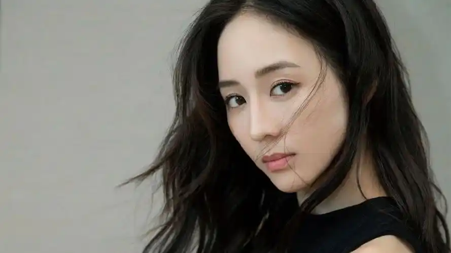 张钧甯优雅迷人写真图片桌面壁纸壁纸