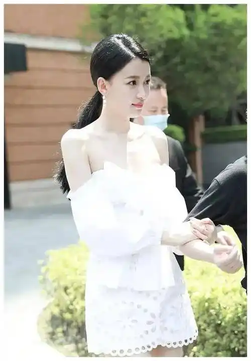 孙怡人设恐崩塌,背后王京花神神预言,男人海王实际亲近_董子健_事情