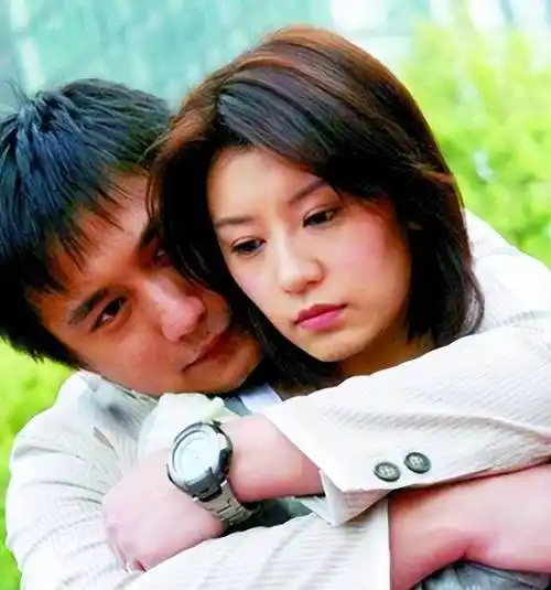 "洗脑选手"黄磊:先遭贾静雯发暧昧短信,后被妻子孙莉当众指控_刘若英