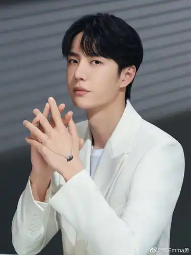 截至目前,王一博去年的几个商务也陆续快到期了,因此成为了很多黑粉