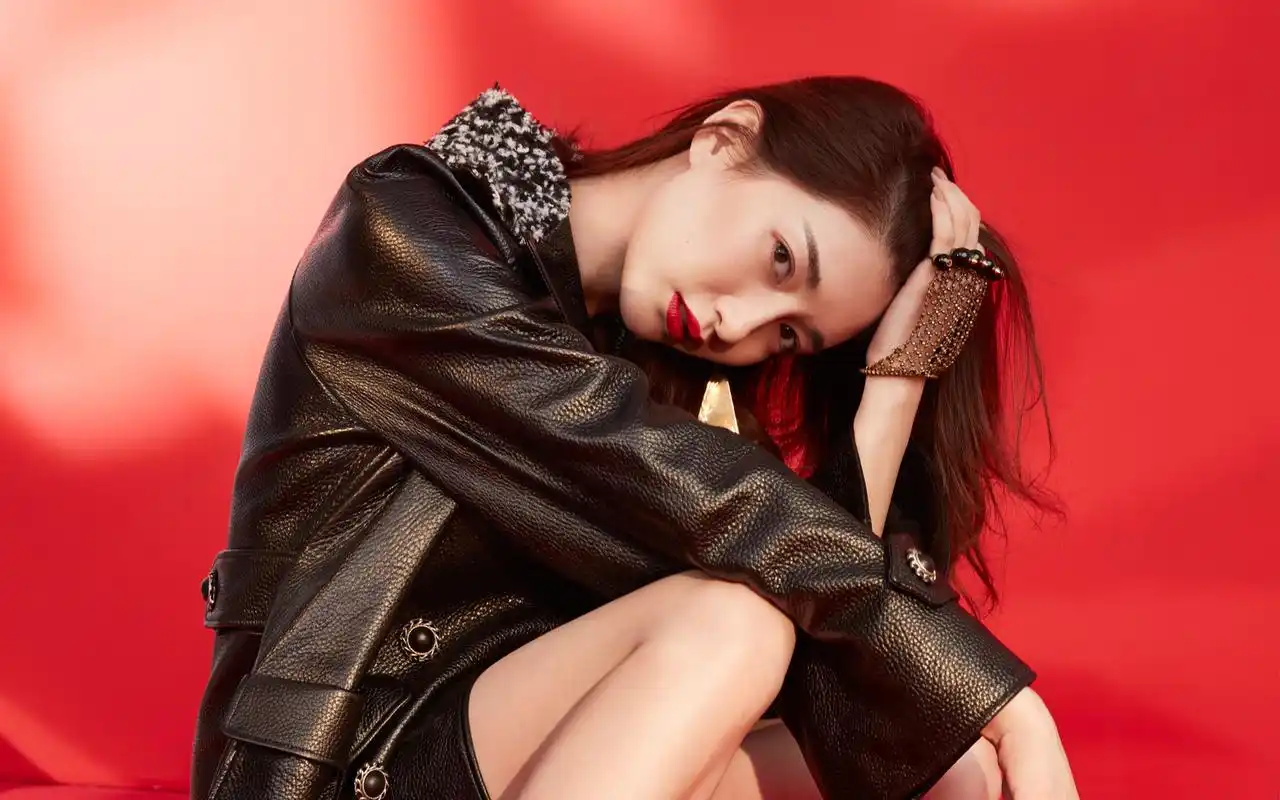 江疏影杂志写真桌面壁纸