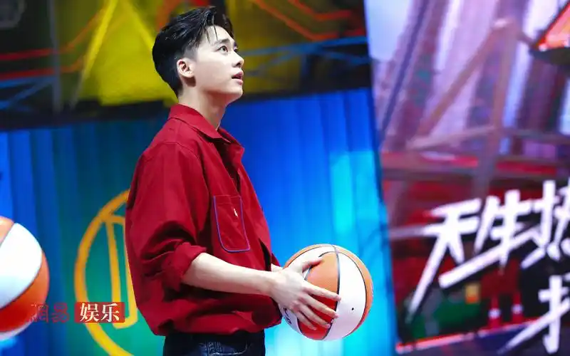 【李易峰】《w要打篮球》发布会及相关汇总[190814]