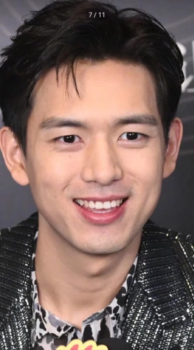 李现这迷人的笑容,被甜上心头