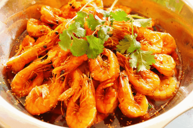 酥脆鲜美的干锅香辣虾下酒又下饭外酥里嫩上桌就空盘