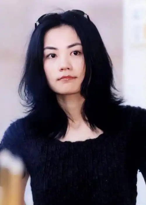 王菲进不了前五,徐小凤排第二,十大殿堂级女歌手究竟谁是第一