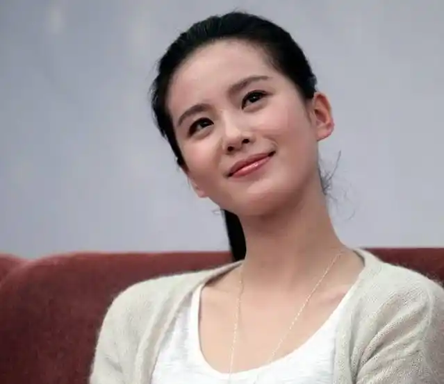 刘诗诗素颜生活照好看吗?说实话