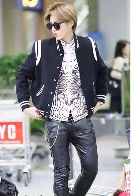 反正吴奇隆,汪峰,吴亦凡都没hold住!