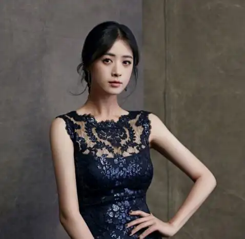 39岁蒋欣撕下"微胖"标签,现在体重90斤,直言减肥或并不难